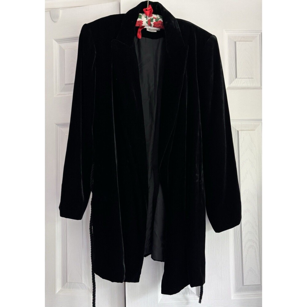 VTG Black Rayon Silk Velvet Robe Style Jacket With Rope Belt Gruppo Americano 8